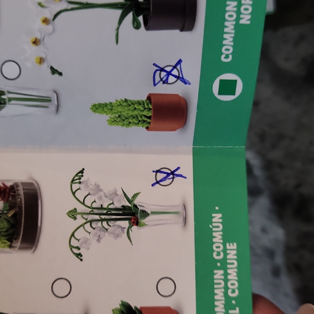 Mini Brands Create Garden - Picture 2 of 4